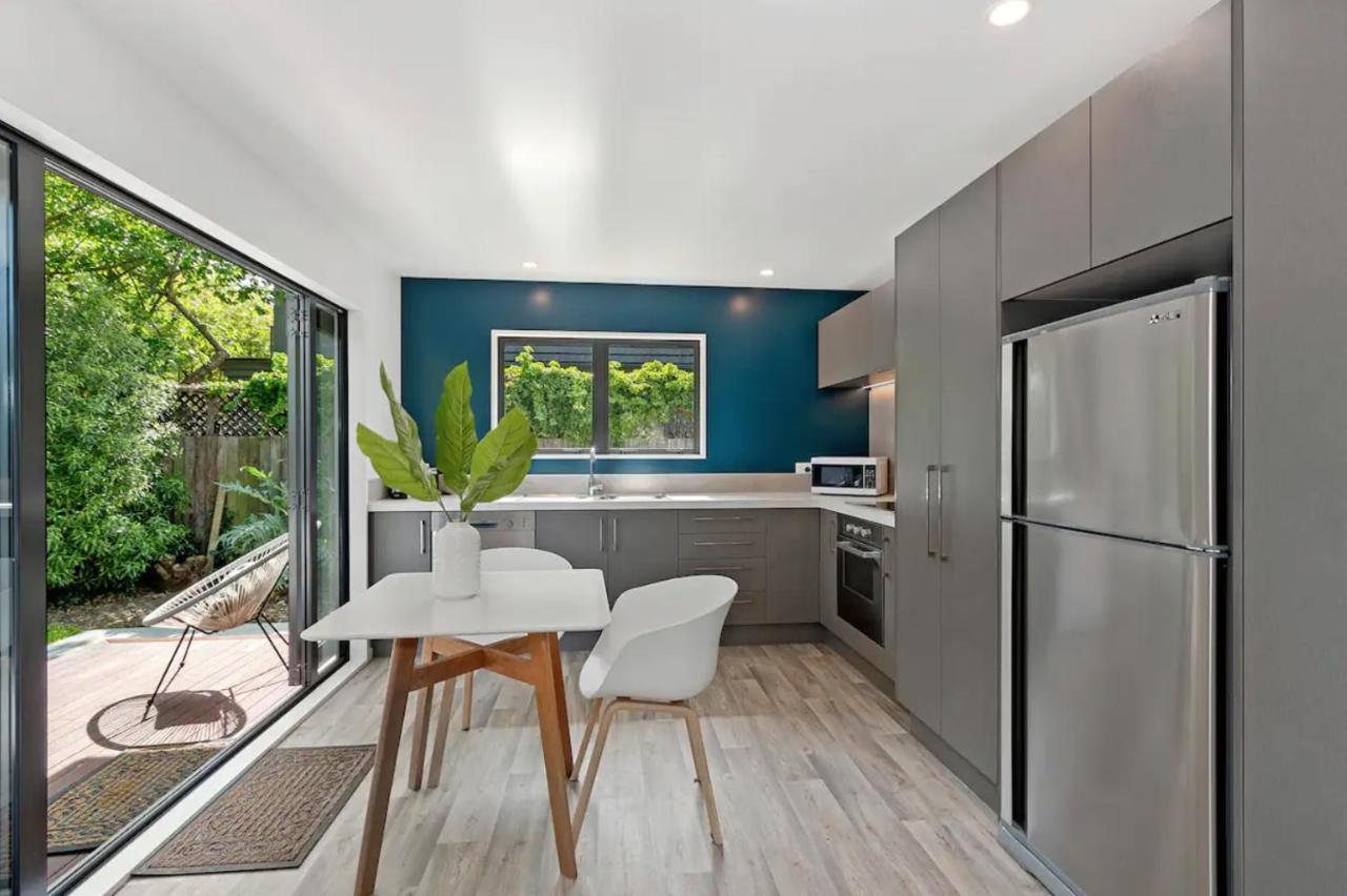 Modern Merivale Village Apartment with Garden Christchurch Exterior foto