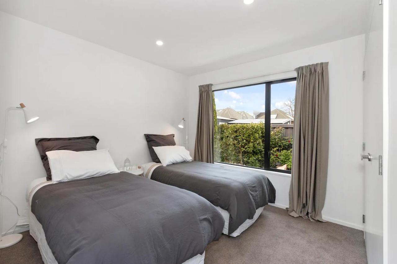 Modern Merivale Village Apartment with Garden Christchurch Exterior foto